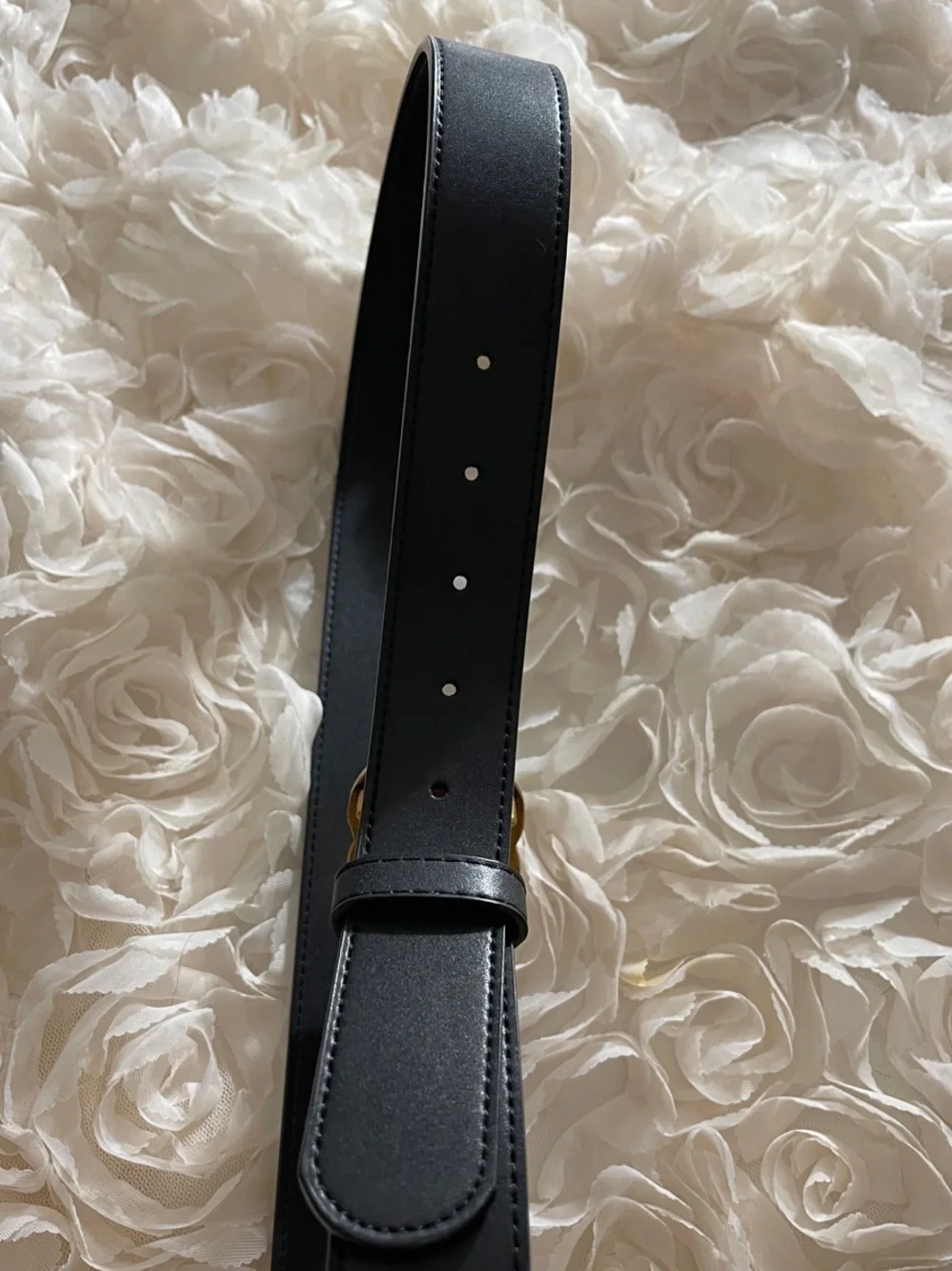 Gucci sleek black